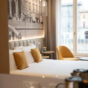 Anna Teresa Luxury , Pisa Italia